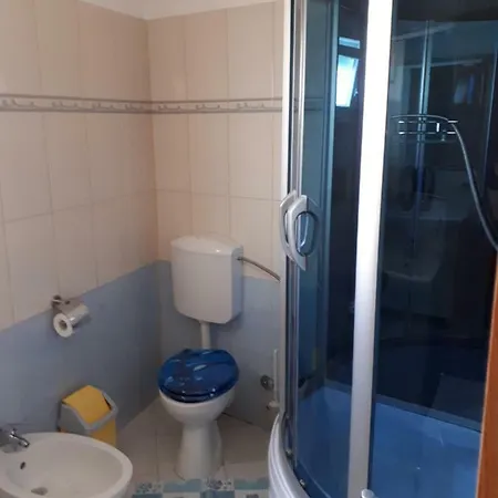 Centar A. Mazuranica 1 *