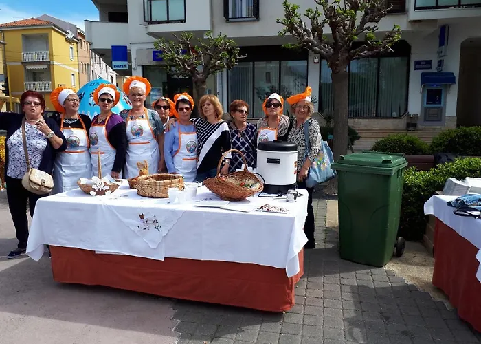 Centar A. Mazuranica 1 *