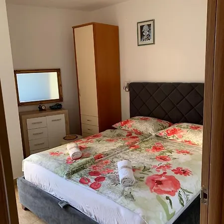 Centar A. Mazuranica 1 Apartment